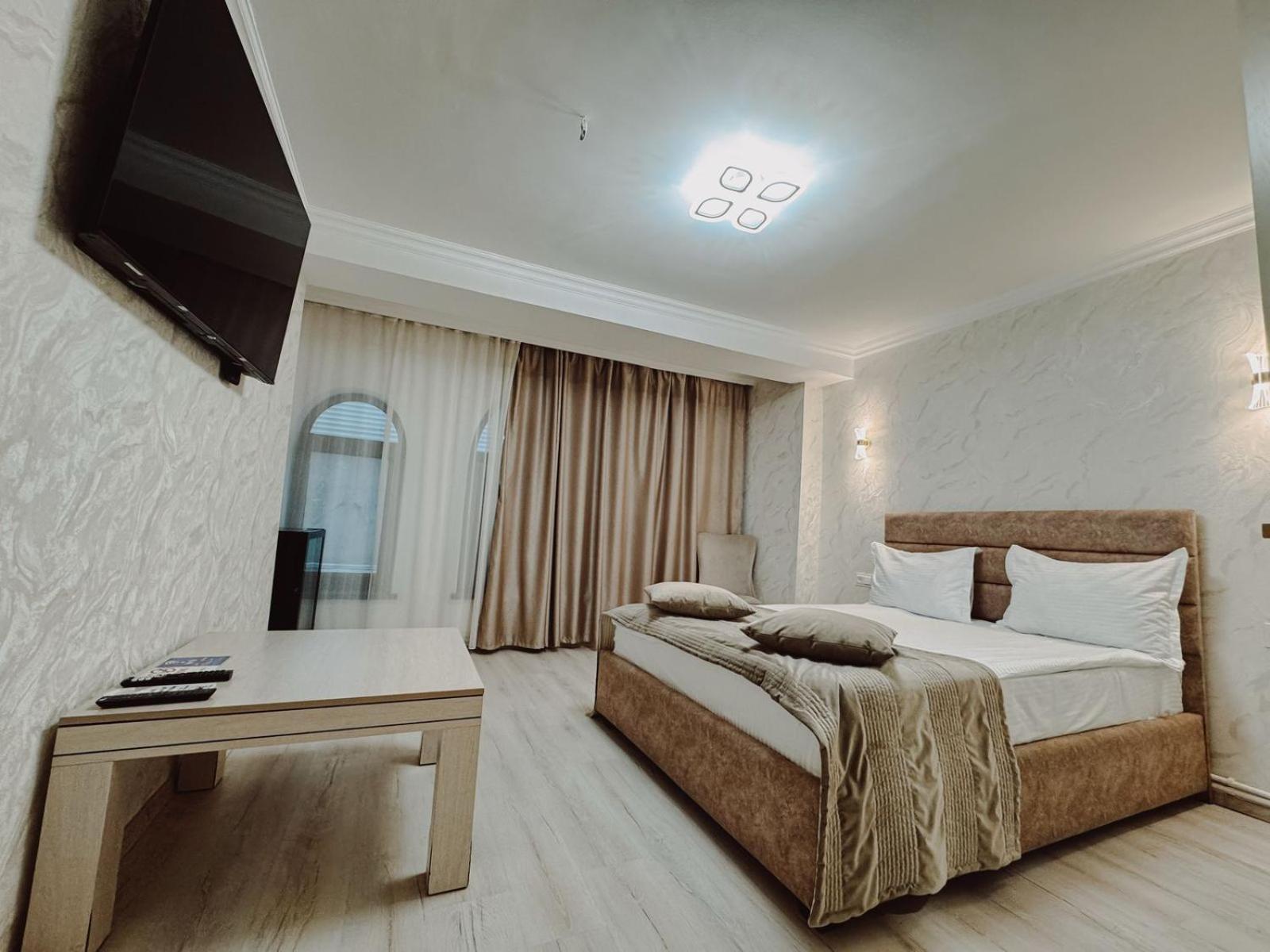 Yerevan Hotel Habitación foto